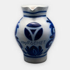 myRacket Bembel 1 l aus grauer Keramik mit blauem Logo-Dekor