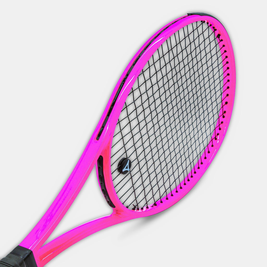 Tenisová raketa myRacket Pure – boční pohled na prémiovou raketu